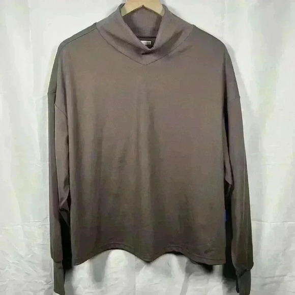 Columbia Uphill Edge Turtleneck Top Women’s XXL Brown Color NEW - Picture 1 of 6